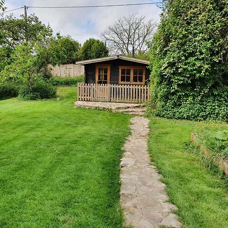 The Cabin - A Very Quiet Location Pewsey Εξωτερικό φωτογραφία